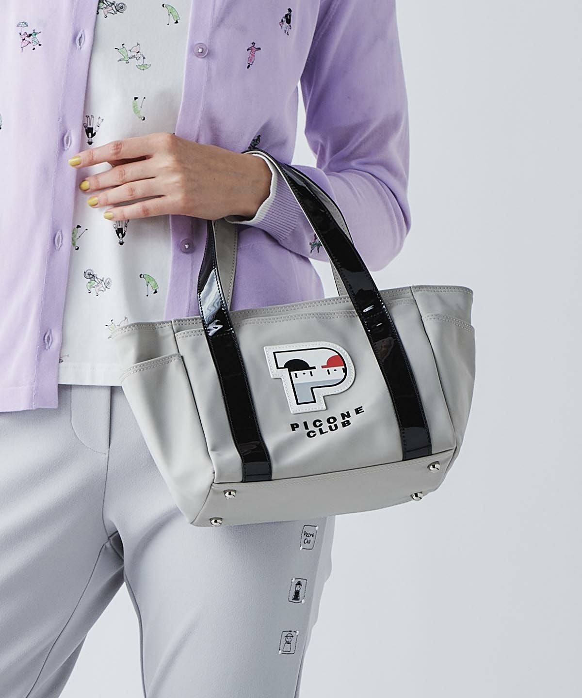 モデル着用画像（ライトグレー）