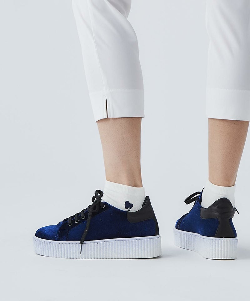 モデル着用画像（ホワイト）