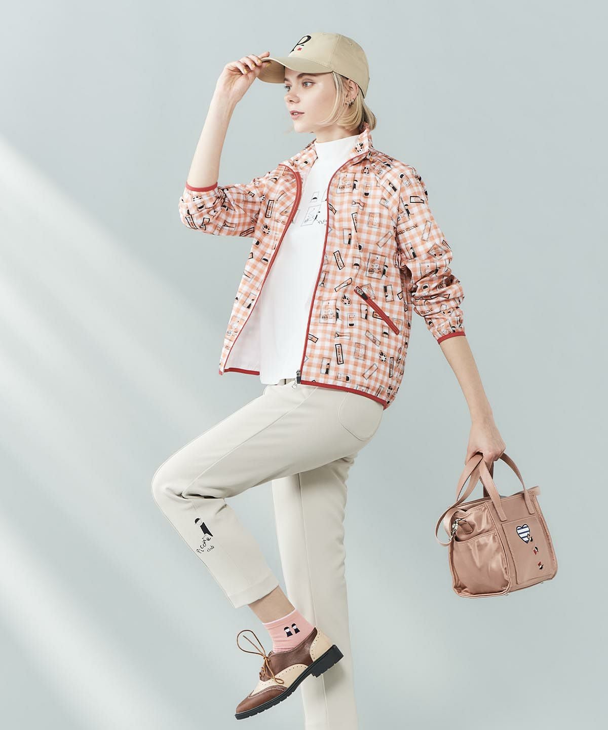 モデル着用画像（オレンジ）