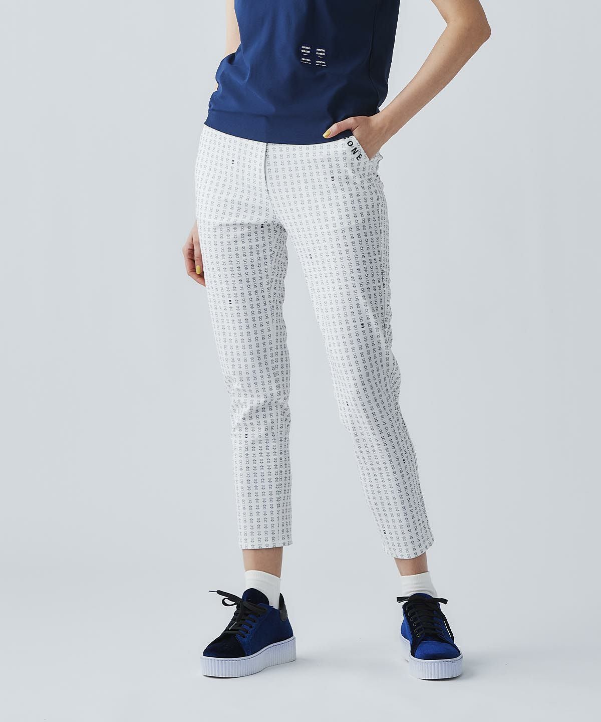 モデル着用画像（ホワイト）