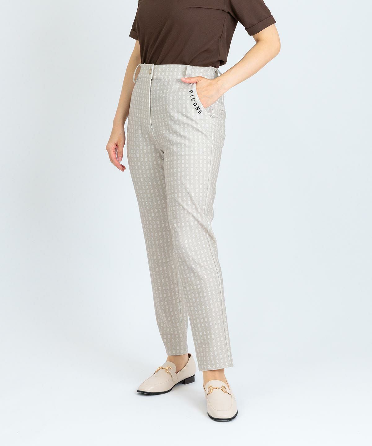 モデル着用画像（ベージュ）