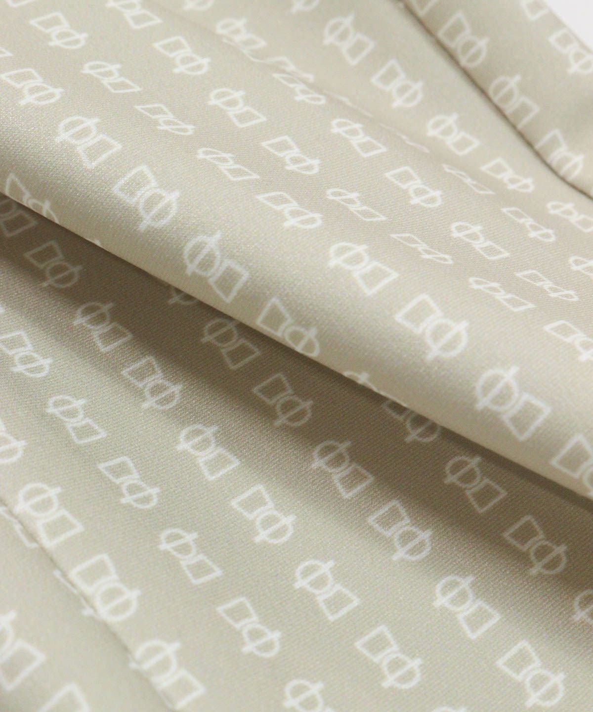 柄（ベージュ）