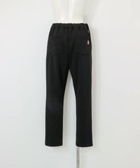 UV冷感ベーシックテーパードパンツ後（ブラック）