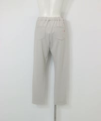 UV冷感ベーシックテーパードパンツ後（ライトグレー）