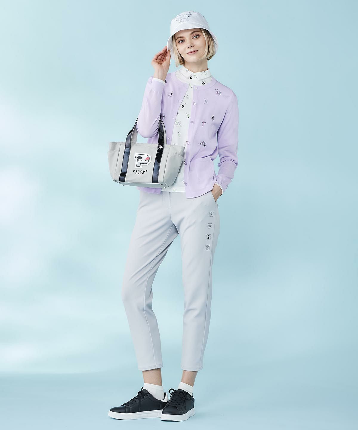 モデル着用画像（ライトグレー）