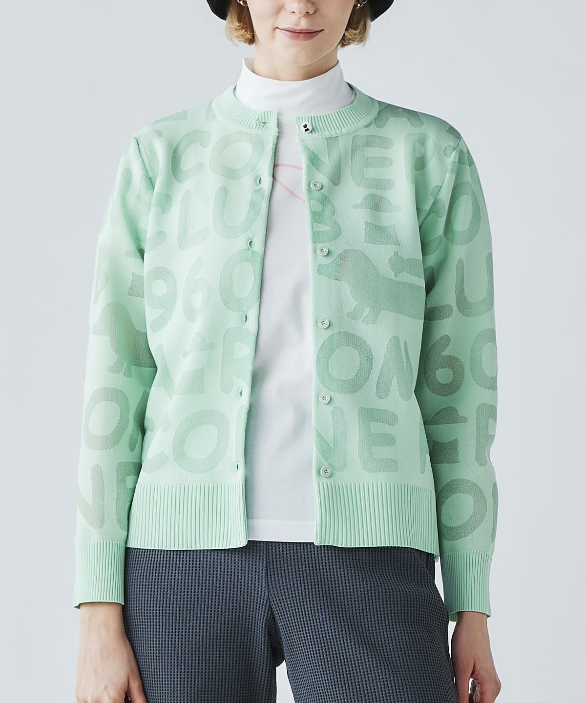 モデル着用画像（ライトグリーン）