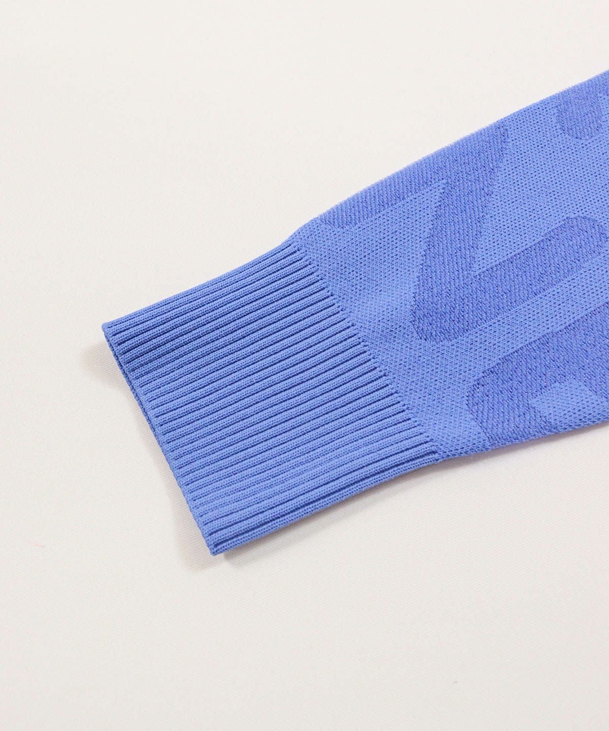 袖口部分（ブルー）