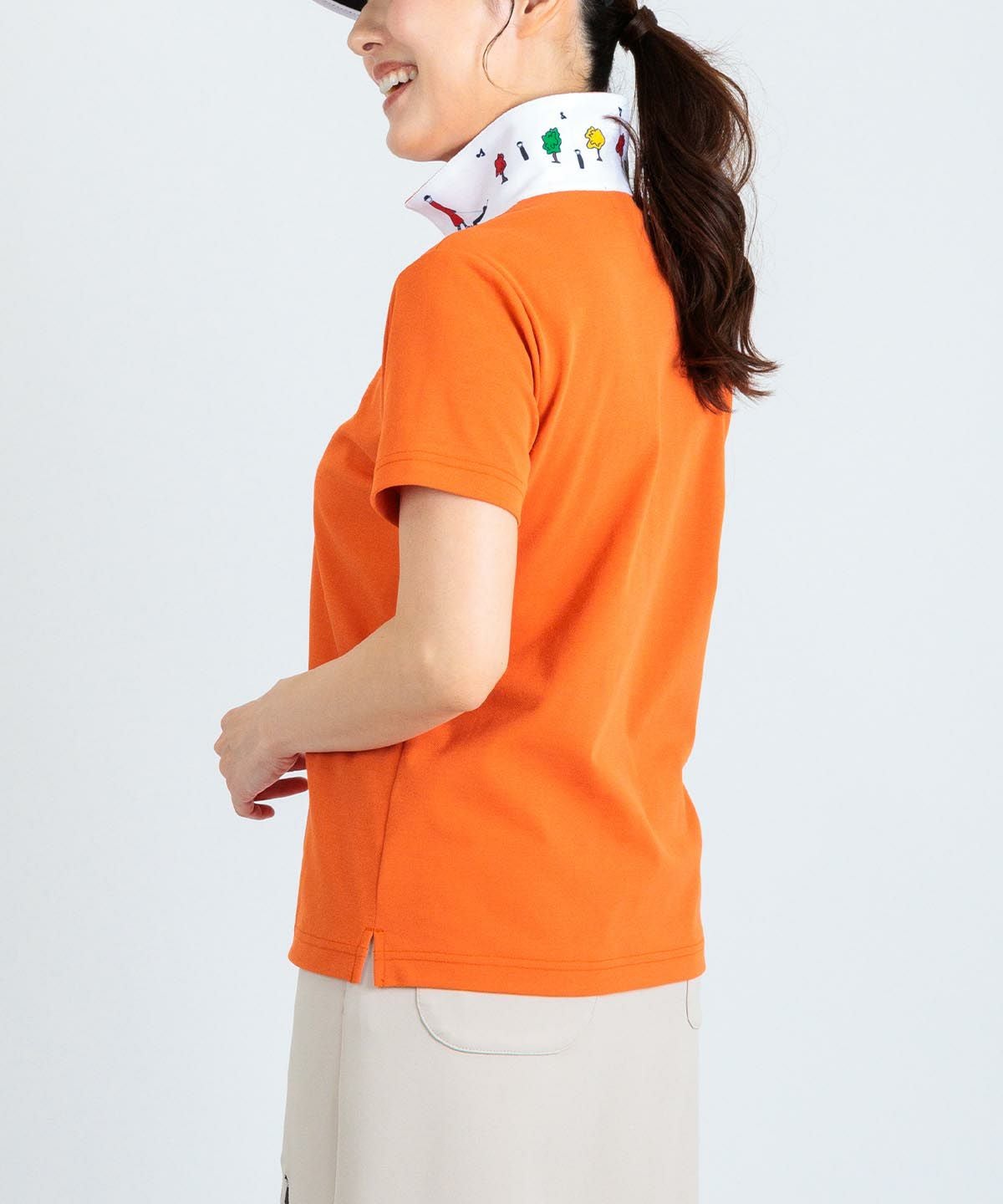 モデル着用画像（オレンジ）