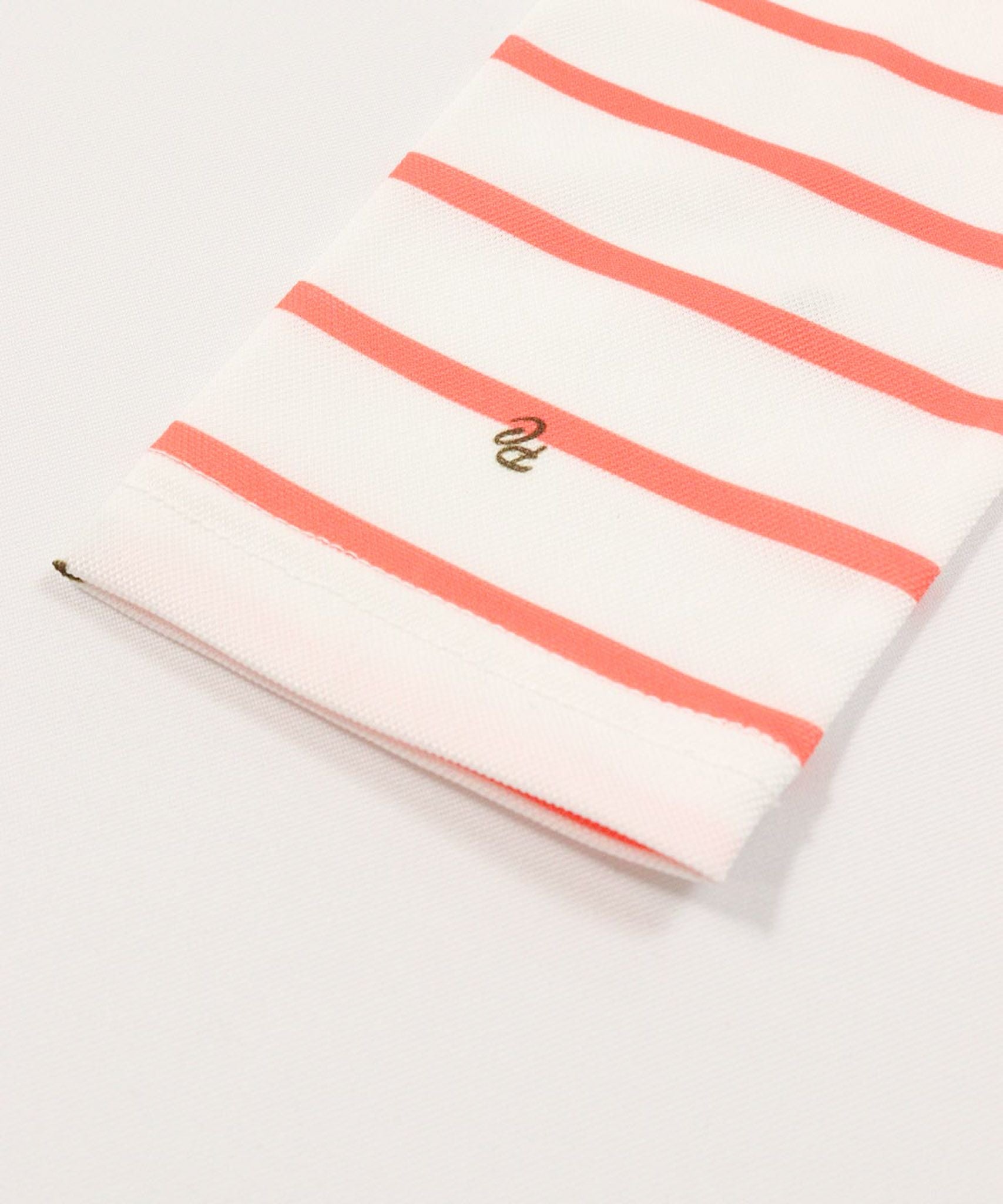 袖口（オレンジ）