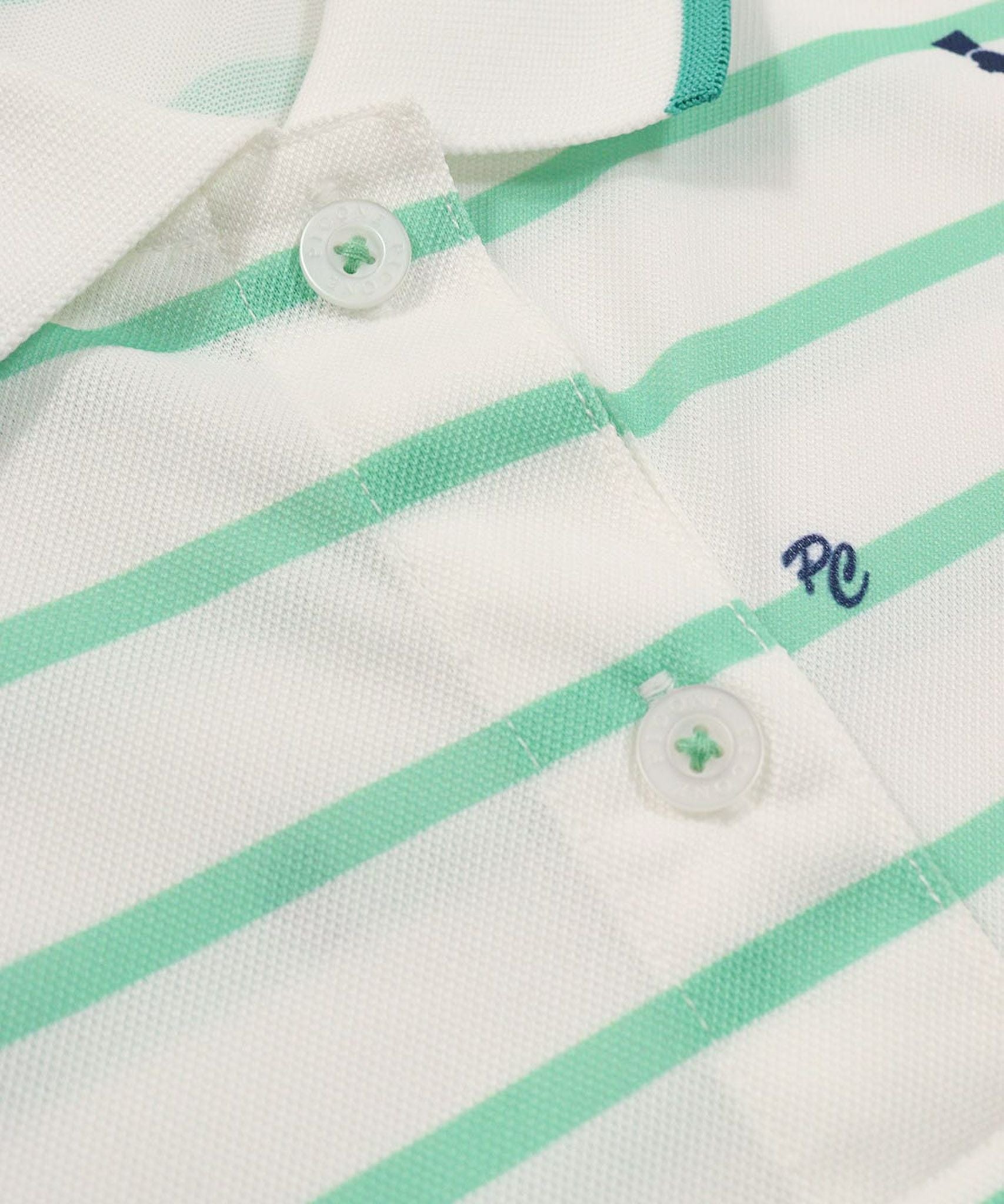 首元ボタン（グリーン）