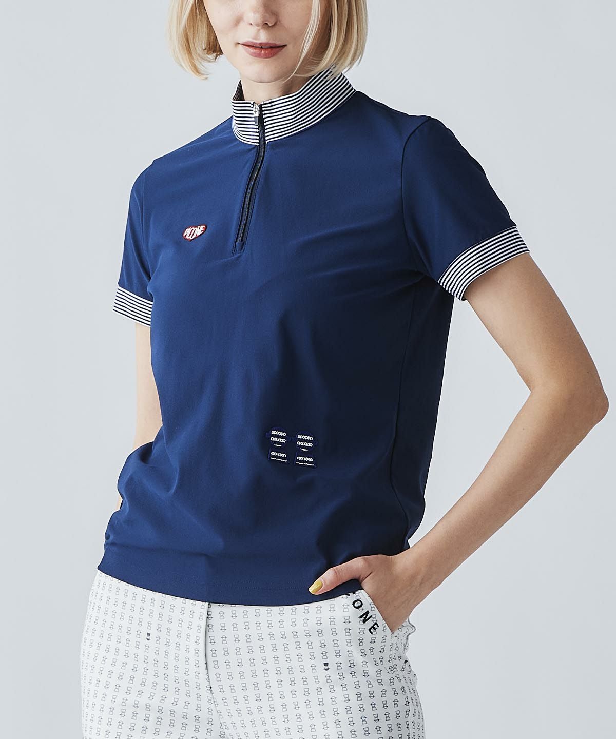 モデル着用画像（ネイビー）