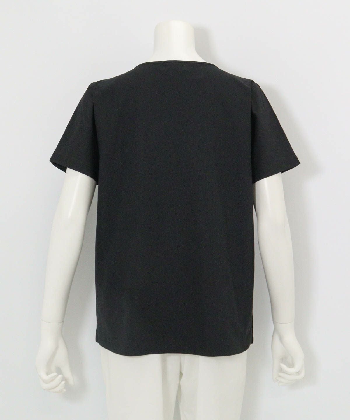 前後異素材アートプルオーバー後（ブラック）