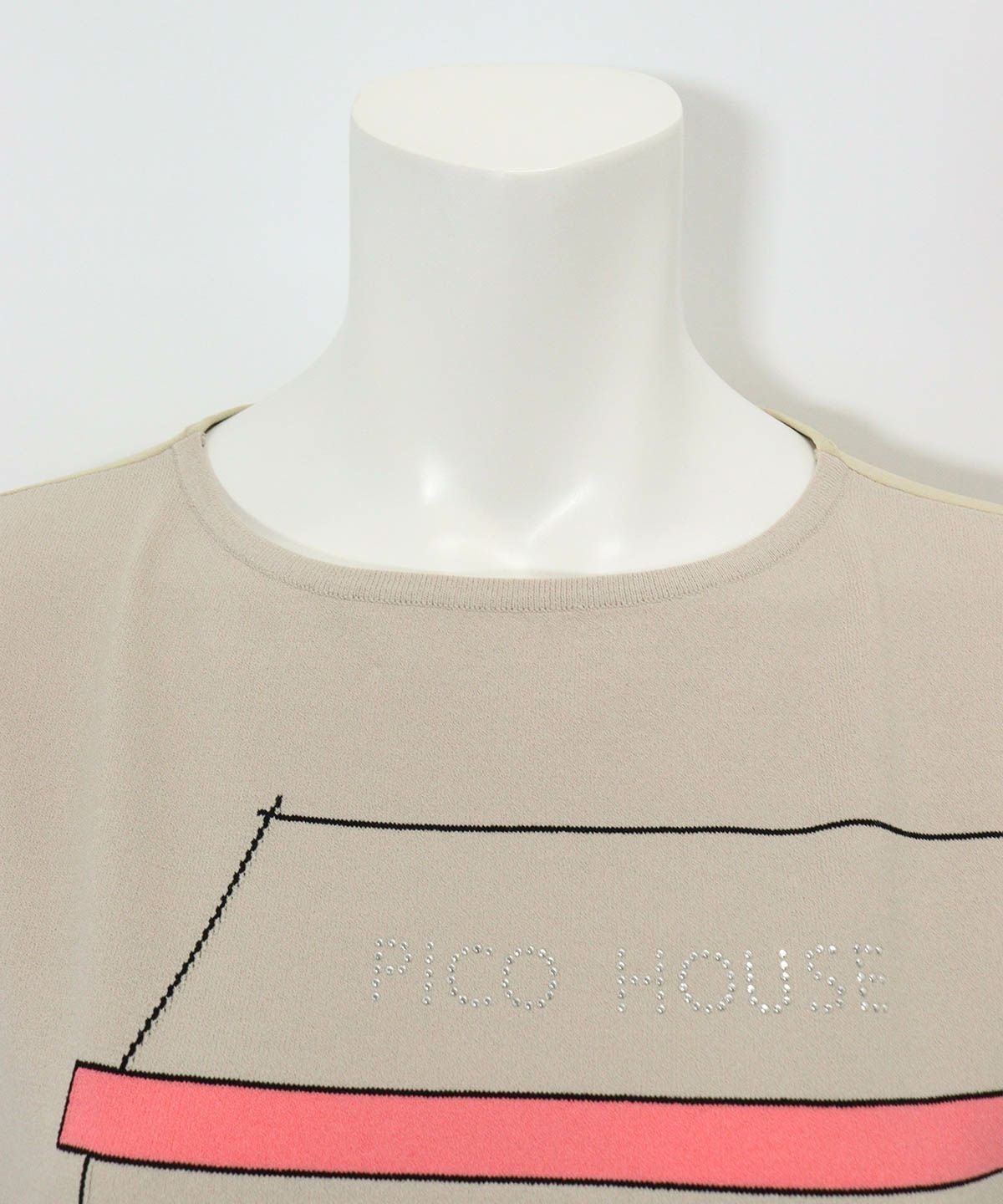 首元部分（ベージュ）