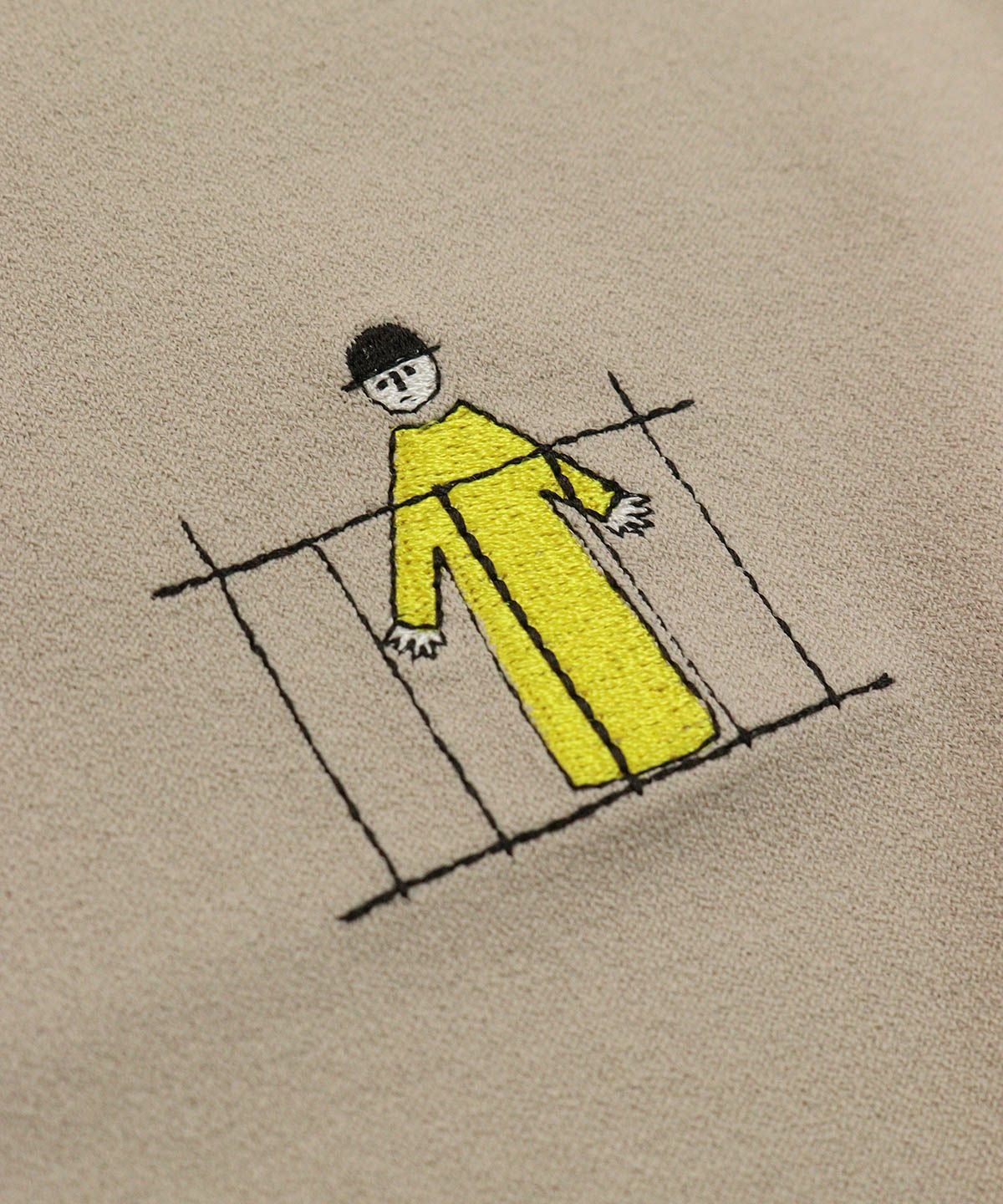 デザイン部分（ベージュ）