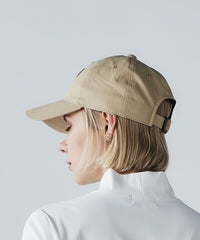 モデル着用画像（ベージュ）