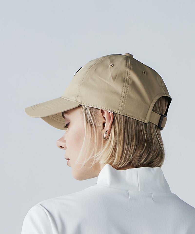 モデル着用画像（ベージュ）