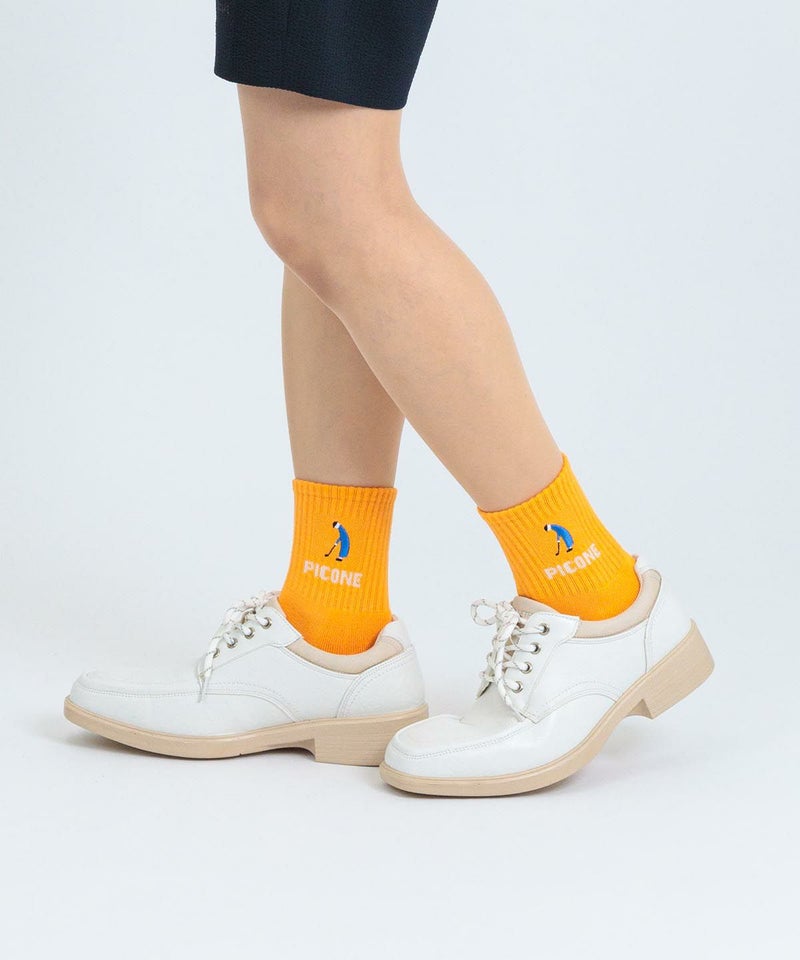 モデル着用画像（ライトオレンジ）