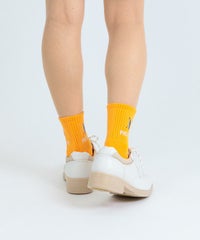 モデル着用画像（ライトオレンジ）