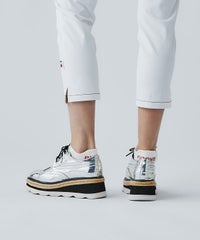 モデル着用画像（ホワイト）