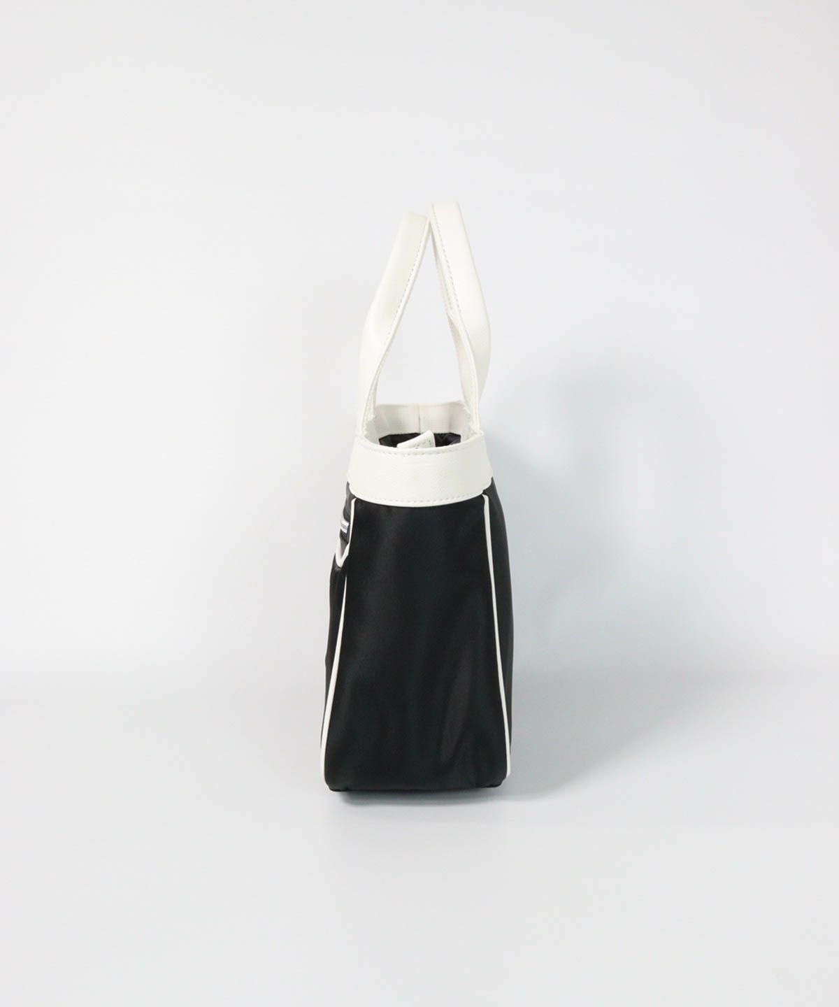 モノトーンカートバッグ横（ブラック）