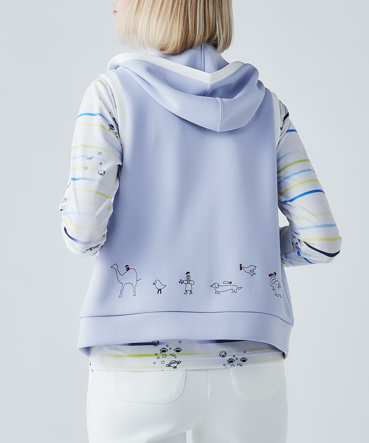 モデル着用画像（ブルー）