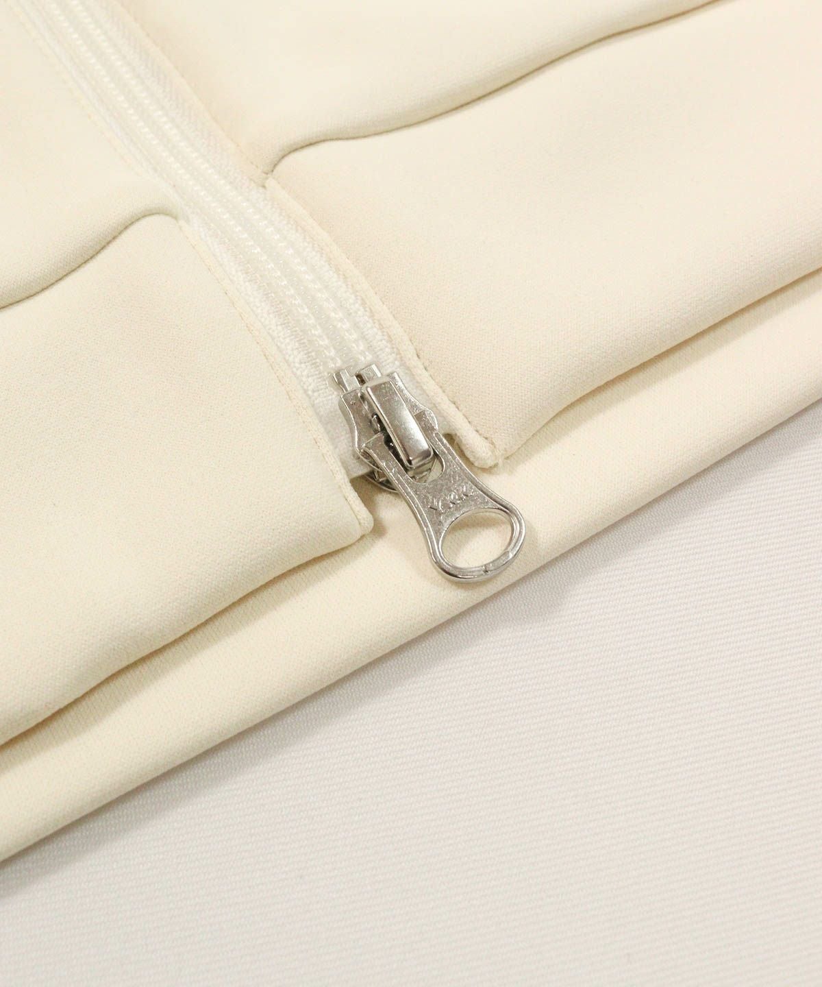 ファスナー（ベージュ）