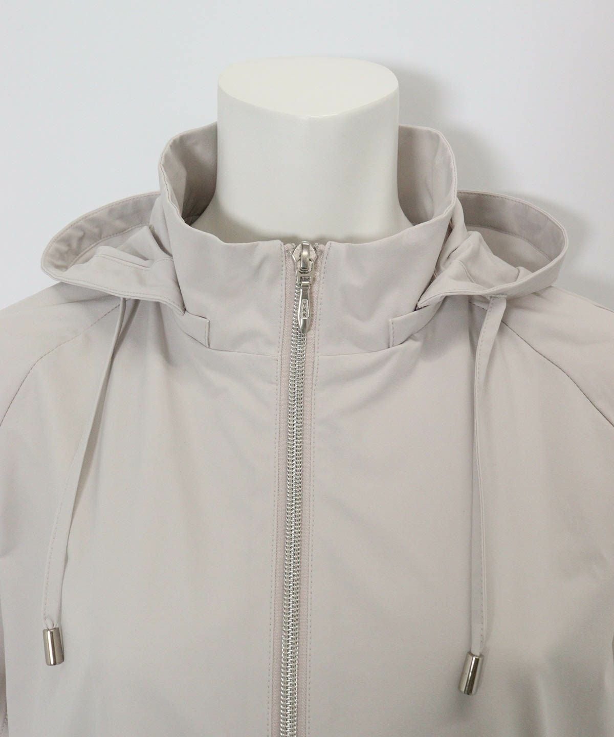 首元（ライトグレー）