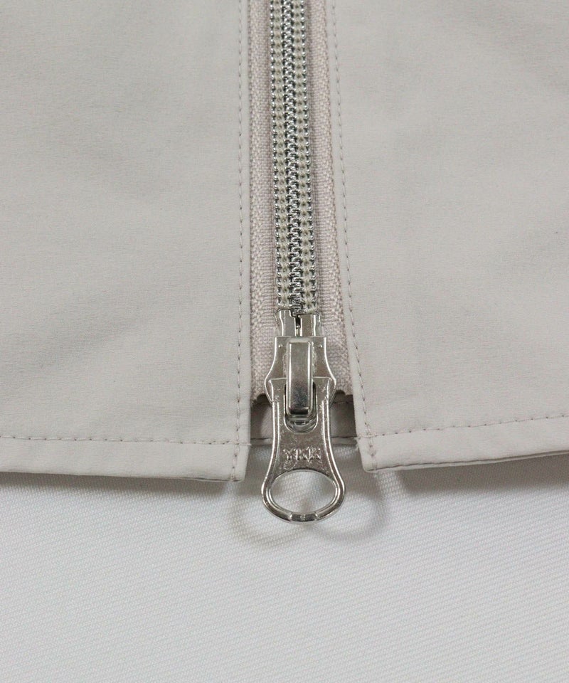 ファスナー部分（ライトグレー）