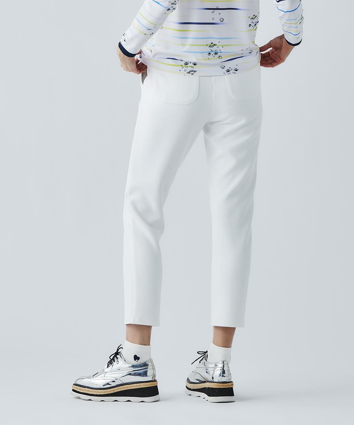 モデル着用画像（ホワイト）