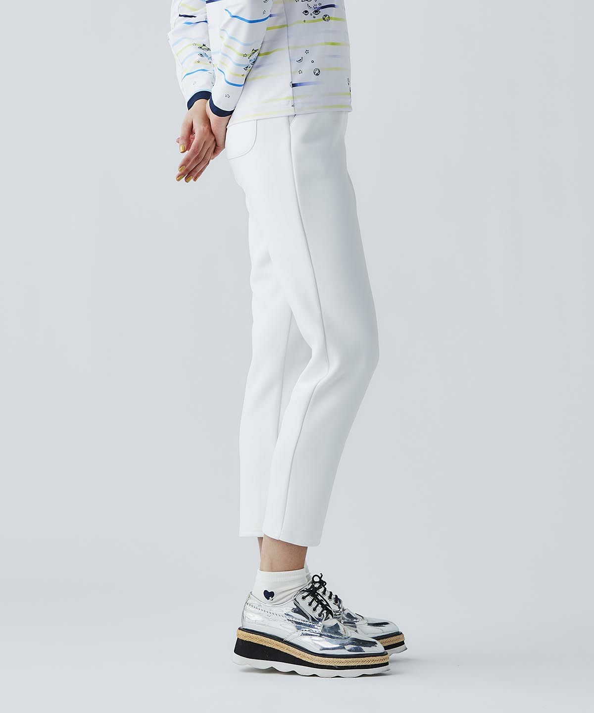 モデル着用画像（ホワイト）