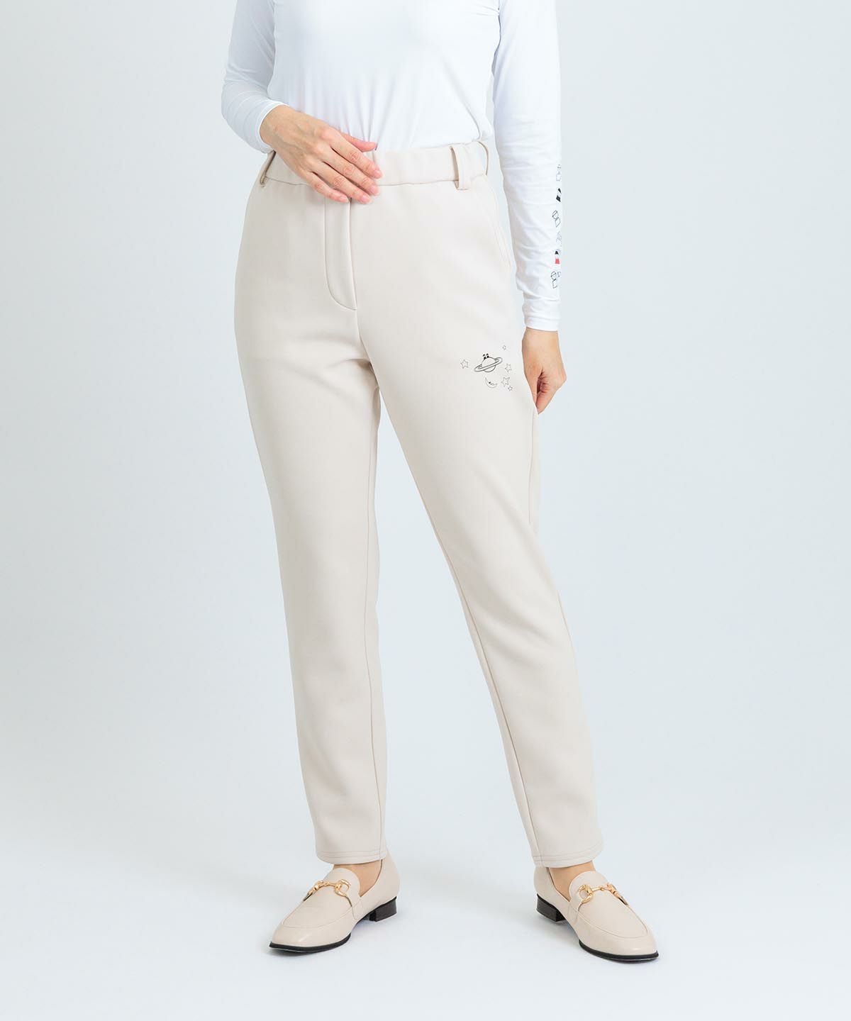 モデル着用画像（ベージュ）