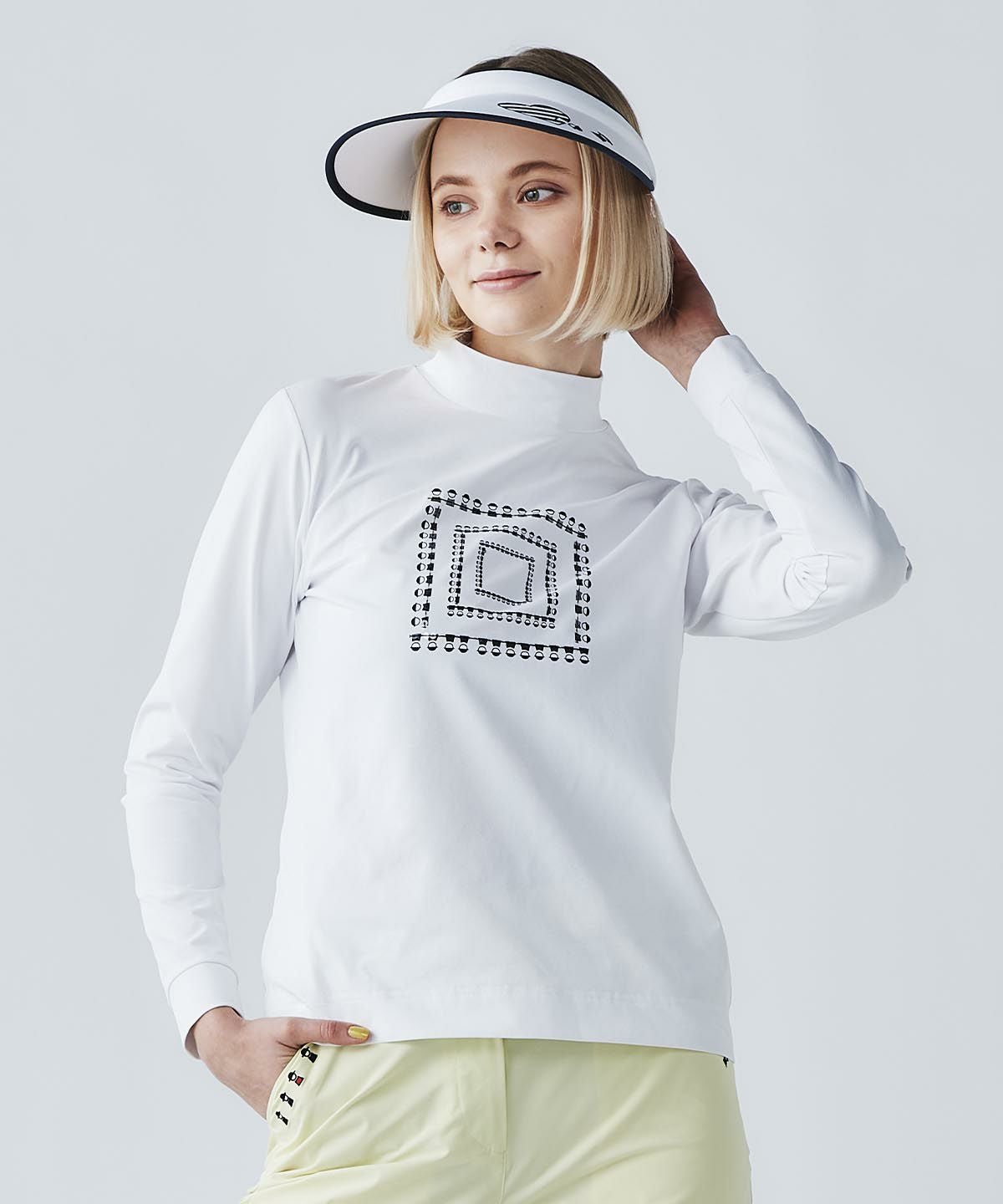 モデル着用画像（ホワイト）