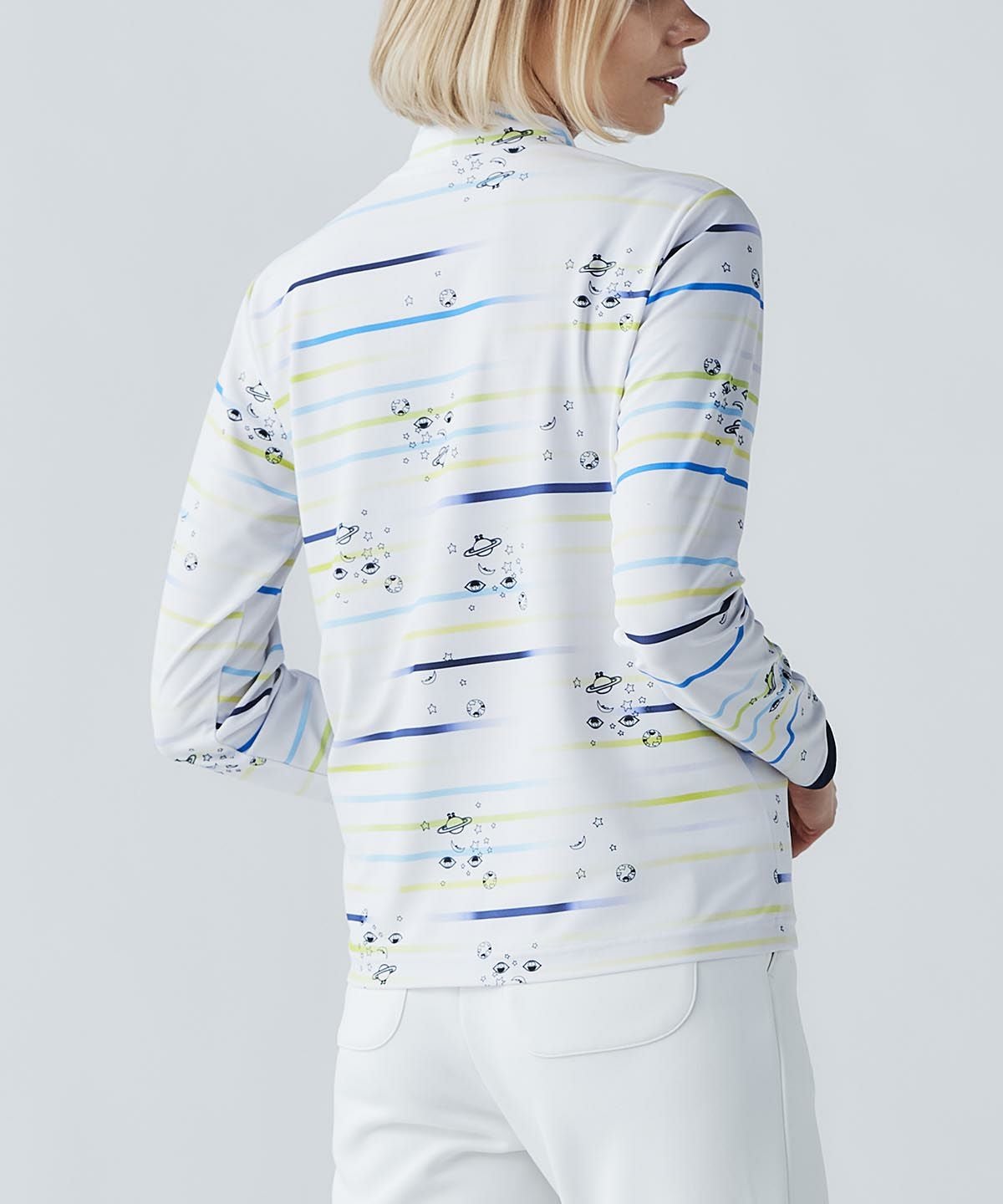 モデル着用画像（ブルー）