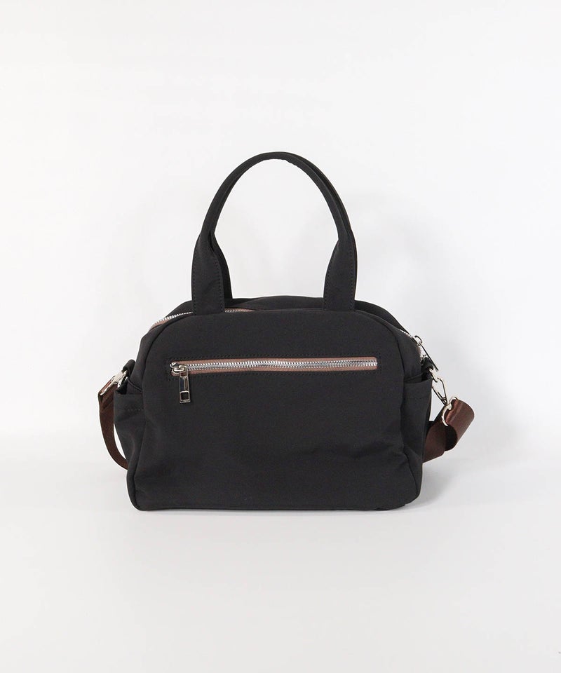 立体ポケットボストン型バッグ（ブラック）後ろ