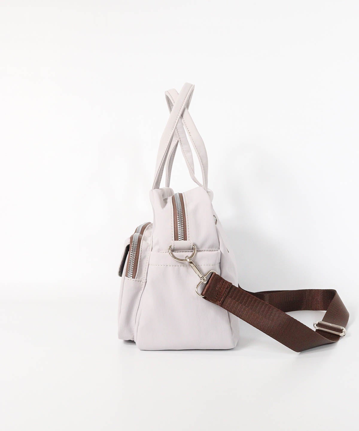 立体ポケットボストン型バッグ（ライトグレー）横