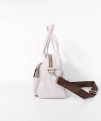 立体ポケットボストン型バッグ（ライトグレー）横