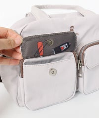 右ボタン付きポケット（ライトグレー）