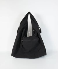 ワンハンドルバッグ＜Large＞(ブラック)後ろ