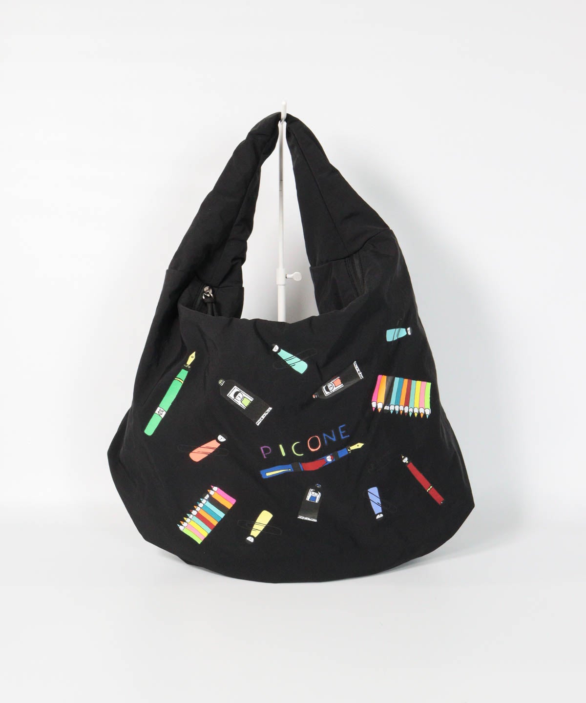 ワンハンドルバッグ＜Medium＞(ブラック)前