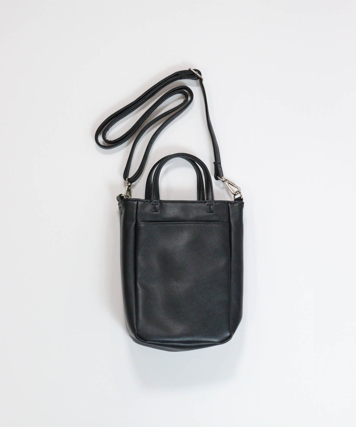 カードポケット付きショルダーバッグ(ブラック)後ろ