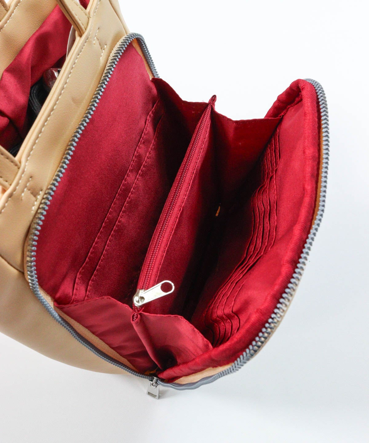 内側(キャメル)