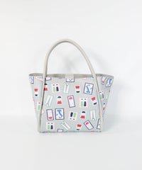 アート総柄トートバッグ（ライトグレー）前