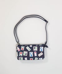 アート総柄ショルダーバッグ（ネイビー）前