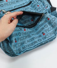 上ポケット開きイメージ（ブルー）