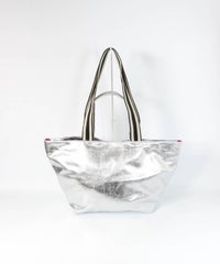 メタリックトートバッグ(ライトグレー)後ろ