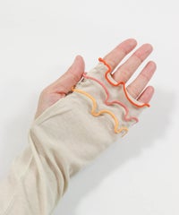 着用イメージ手のひら側(ベージュ)