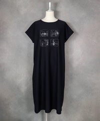 ツイルジャージー刺繍ワンピース(ネイビー)前