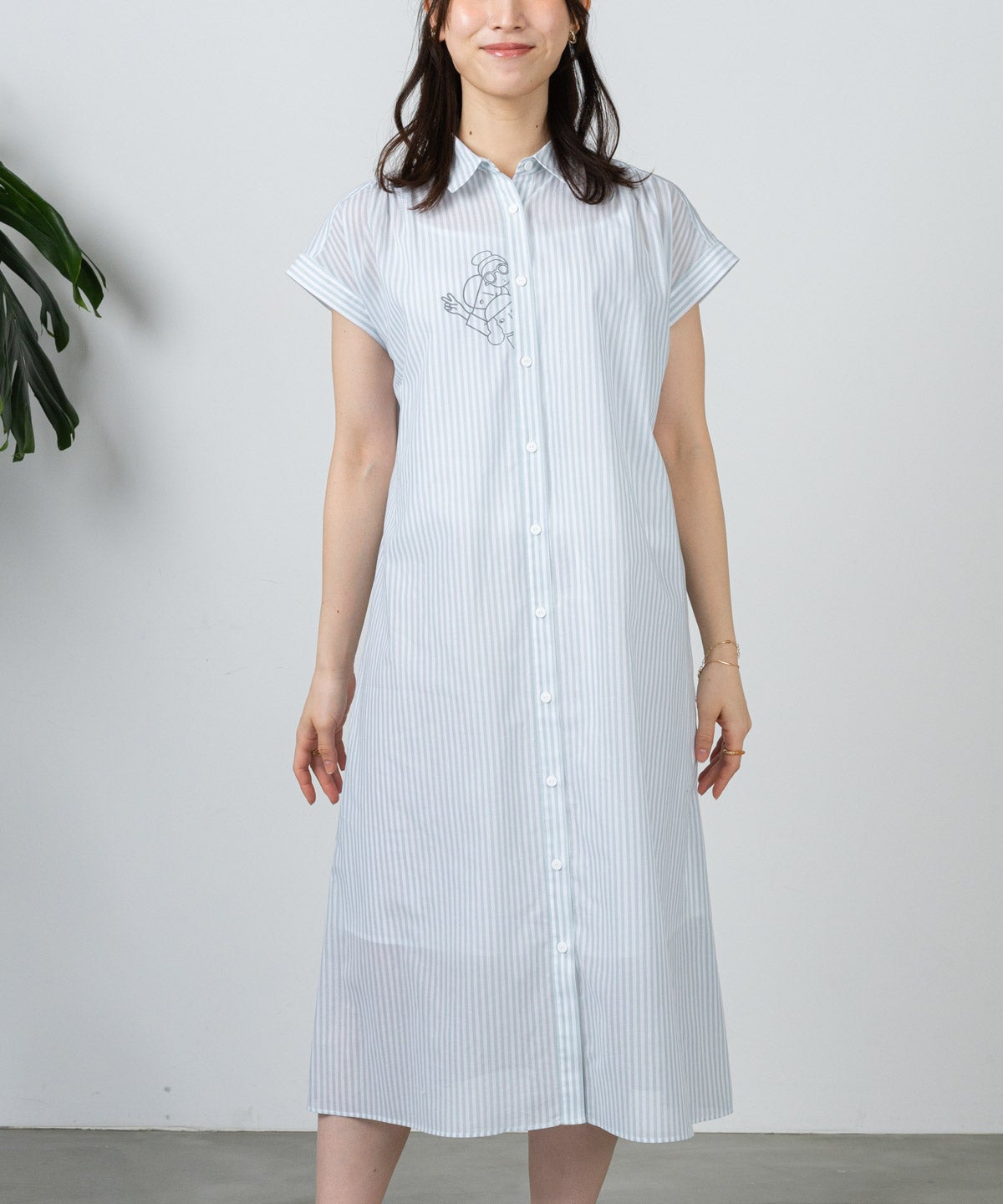 モデル着用画像（ライトグリーン）