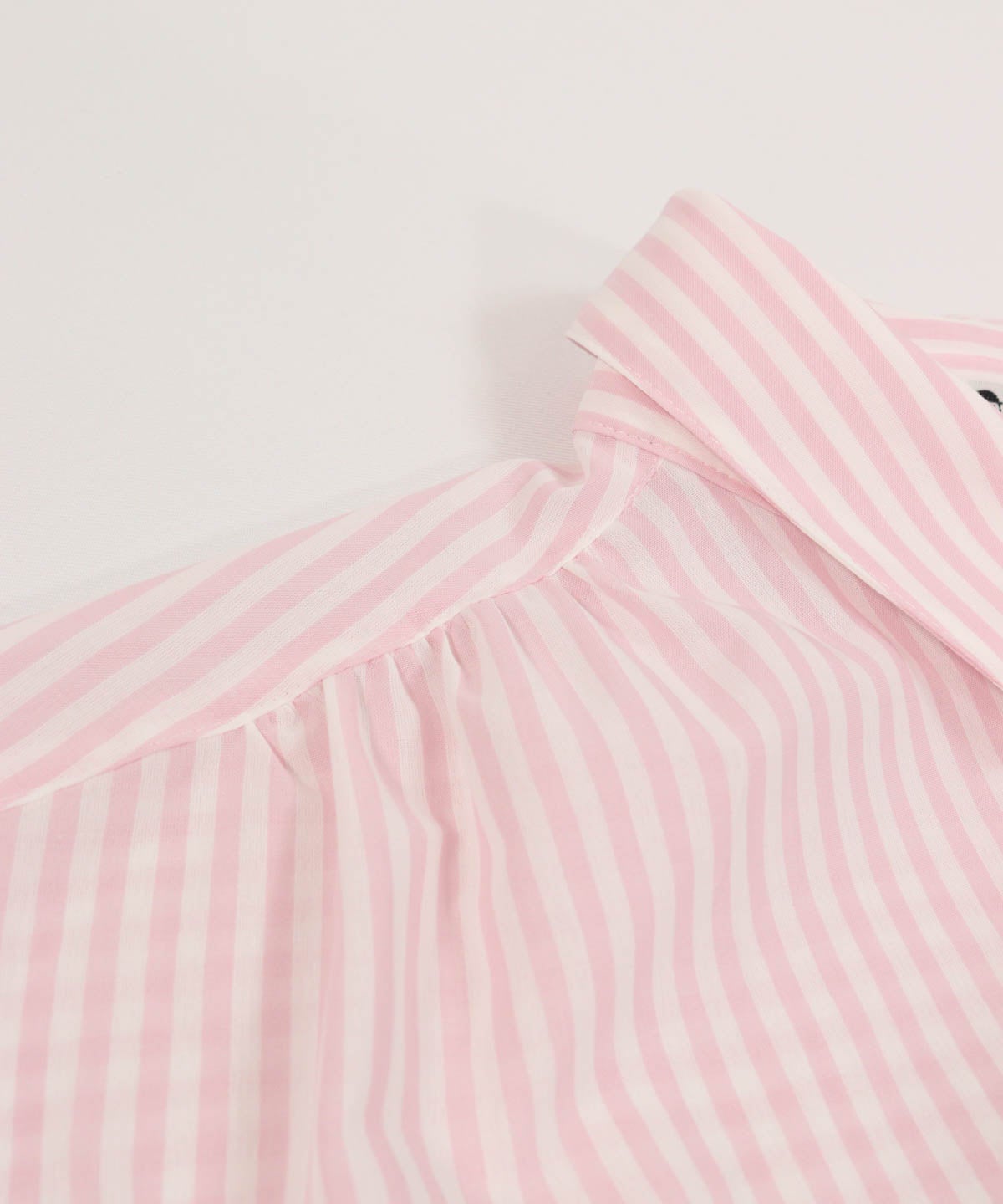 肩部分ギャザー