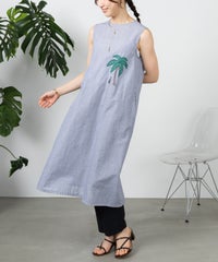 モデル着用画像（ネイビー）